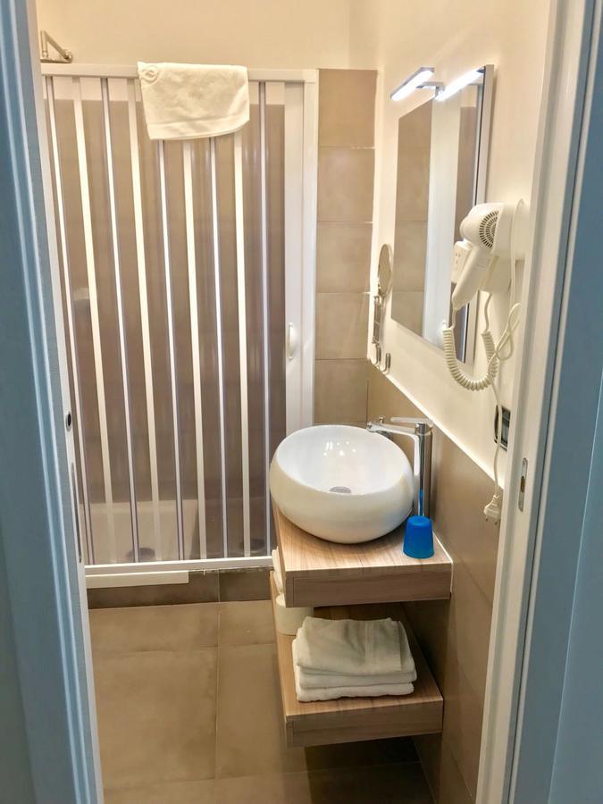 Interno 10 Cavour 2*
